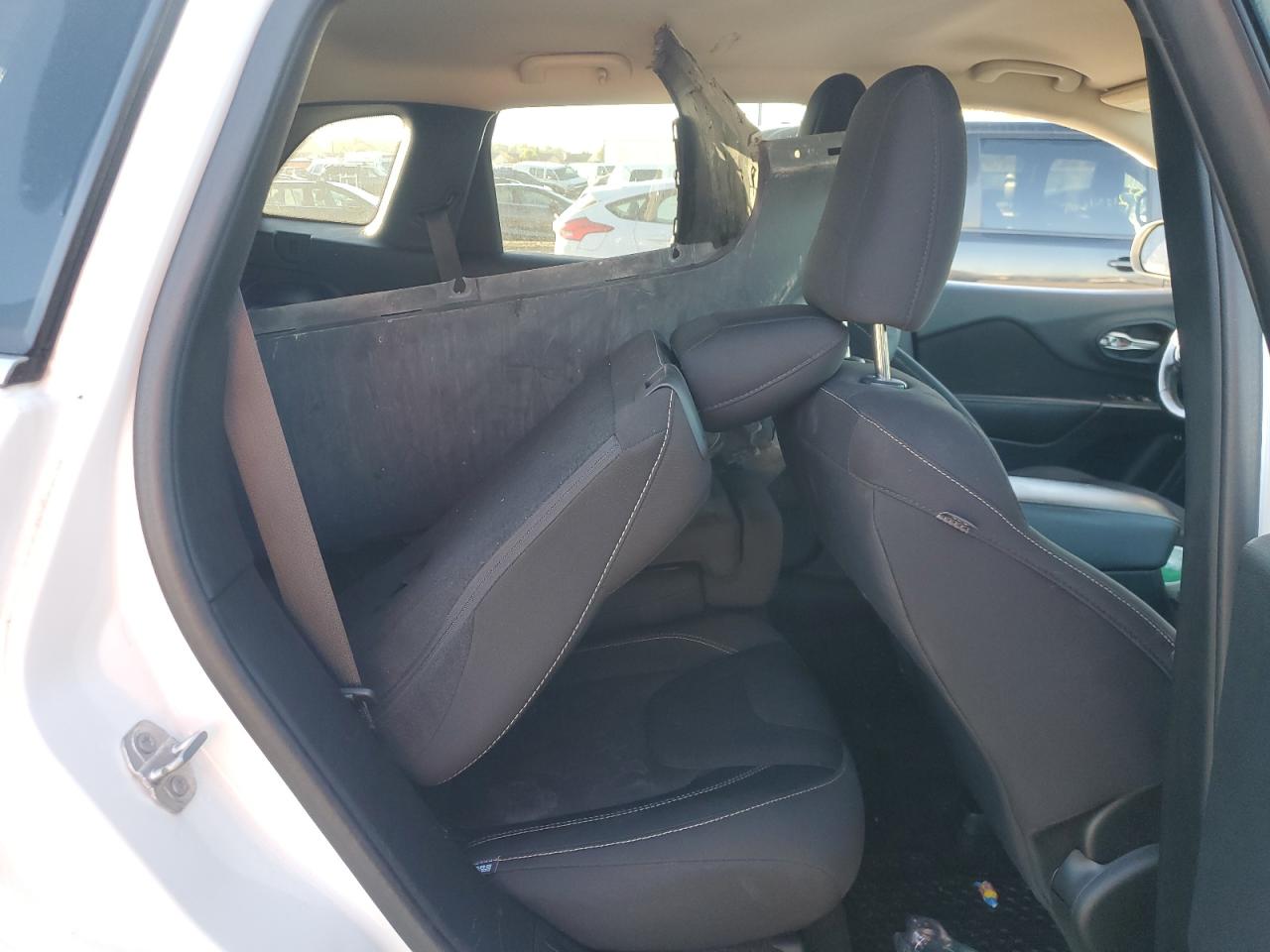 2016 Jeep Cherokee Latitude VIN: 1C4PJMCB5GW242452 Lot: 85280565