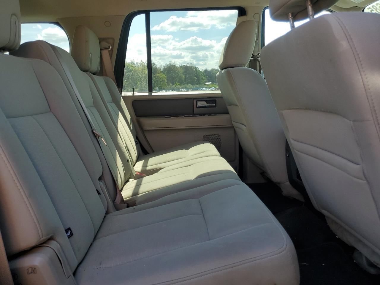 2011 Ford Expedition Xlt VIN: 1FMJU1J51BEF48387 Lot: 84851685