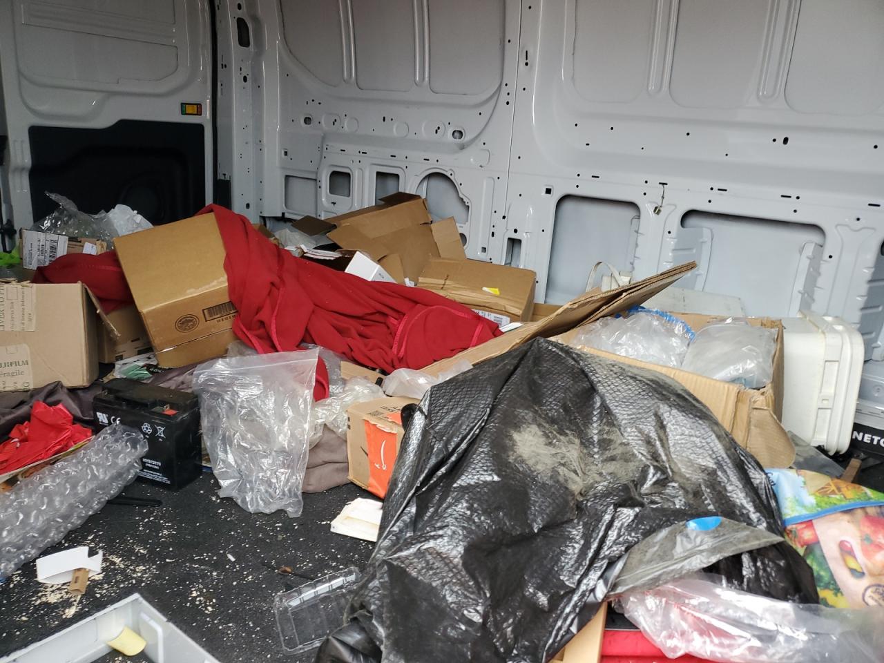 2023 Ford Transit 150 Delivery Van VIN: 1FTYE1Y88PKB84736 Lot: 90355705