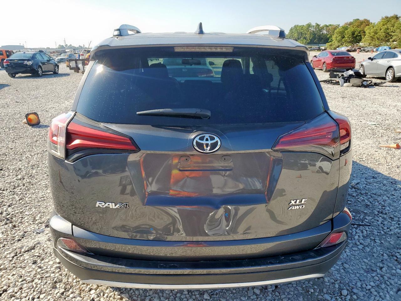 2016 Toyota Rav4 Xle VIN: 2T3RFREVXGW505242 Lot: 84241195