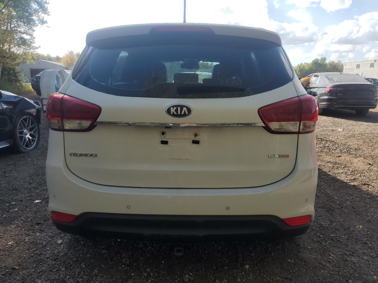 2014 Kia Rondo VIN: KNAHU8A39E7029667 Lot: 85191135