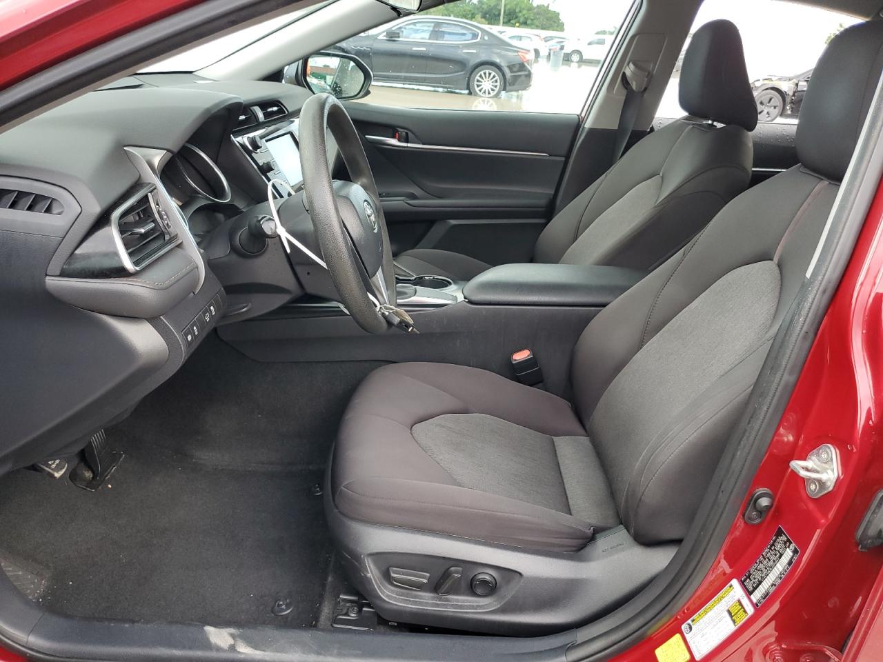 2020 Toyota Camry Le VIN: 4T1C11AKXLU376844 Lot: 84913755