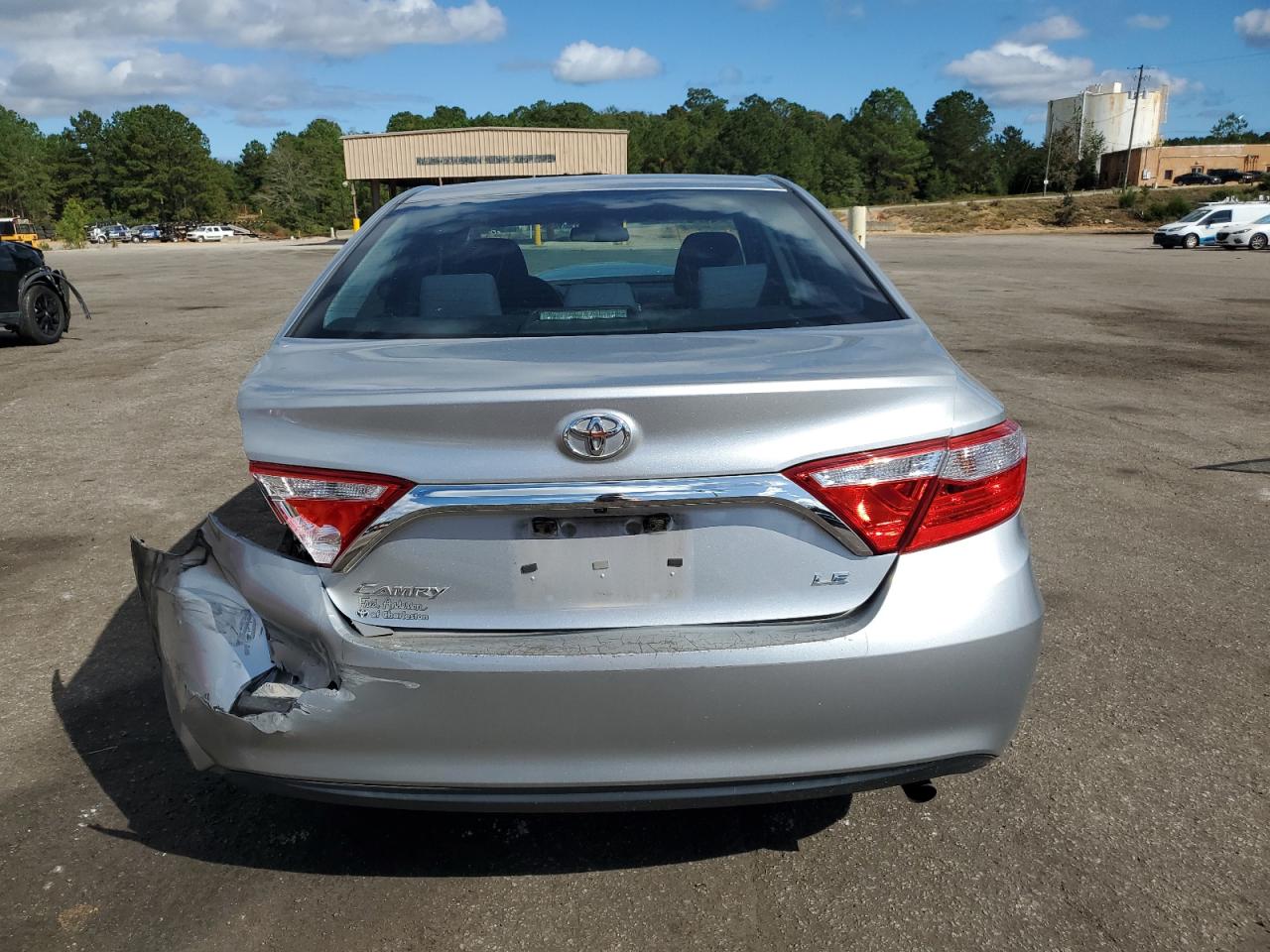 2015 Toyota Camry Le VIN: 4T1BF1FK3FU490078 Lot: 82317675