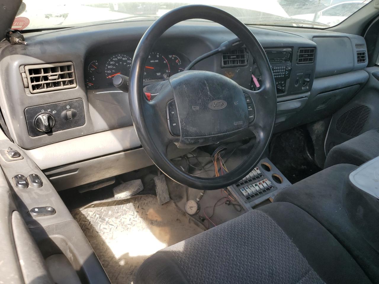 2002 Ford F450 Super VIN: 1FDXF46F32EB83122 Lot: 86465925