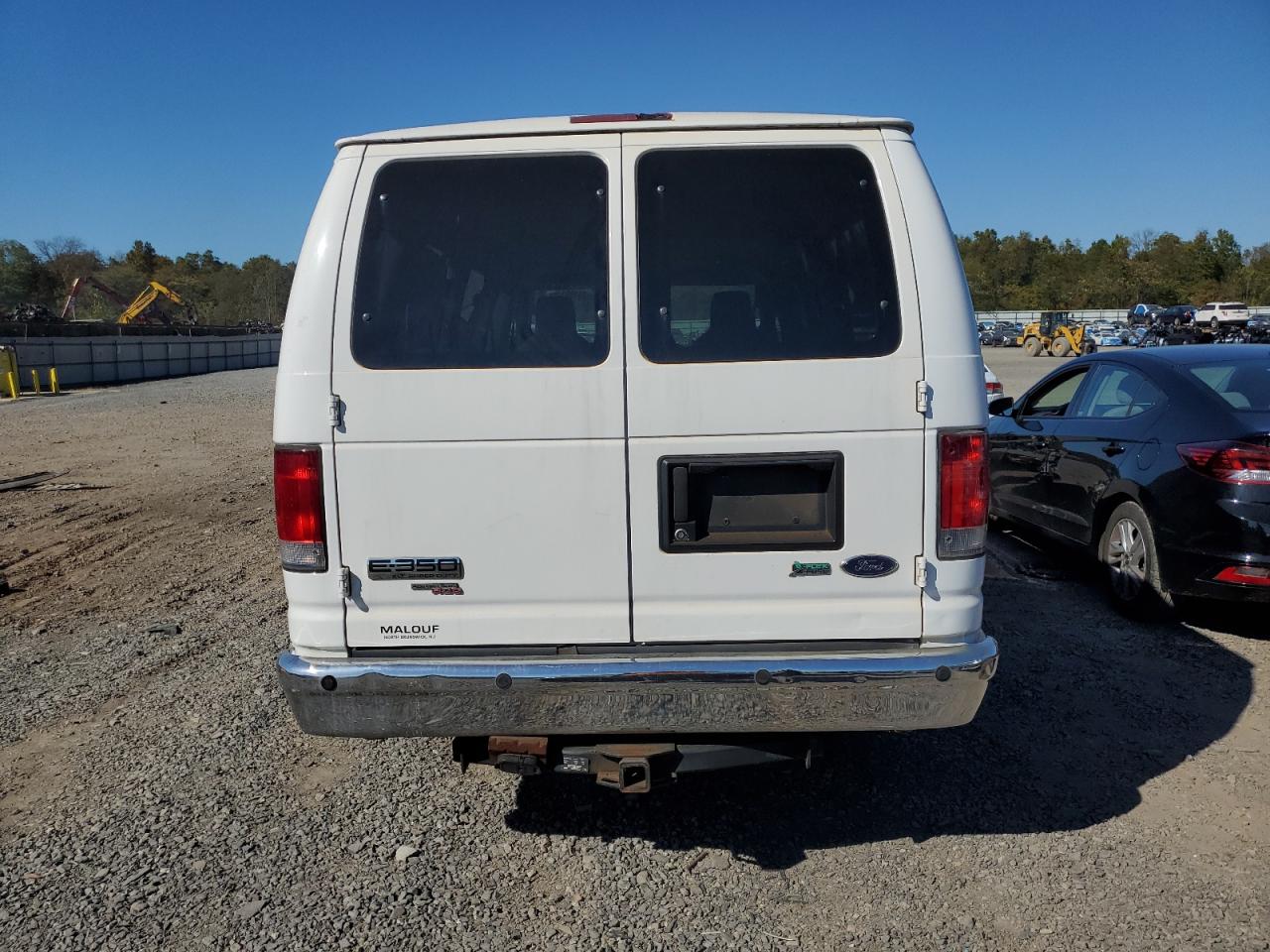 2014 Ford Econoline E350 Super Duty Wagon VIN: 1FBSS3BL7EDA97360 Lot: 85180175