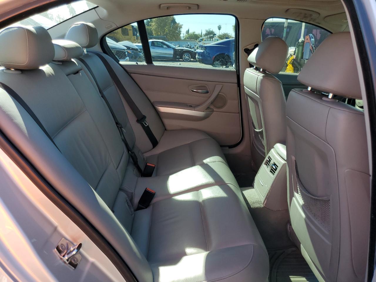 2006 BMW 330 I VIN: WBAVB33596PS18315 Lot: 90073085