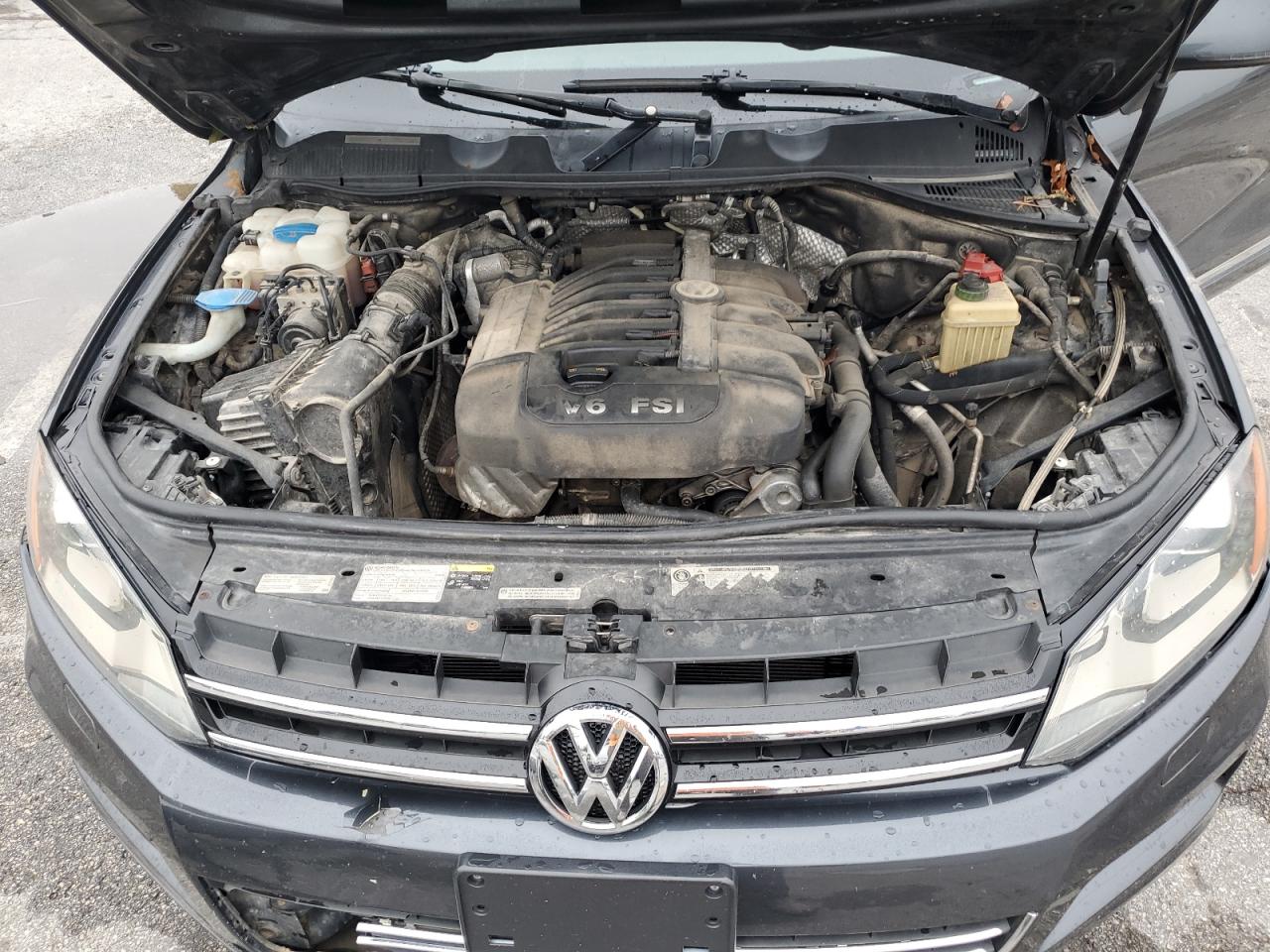 2013 Volkswagen Touareg V6 VIN: WVGEF9BP0DD009679 Lot: 89855135