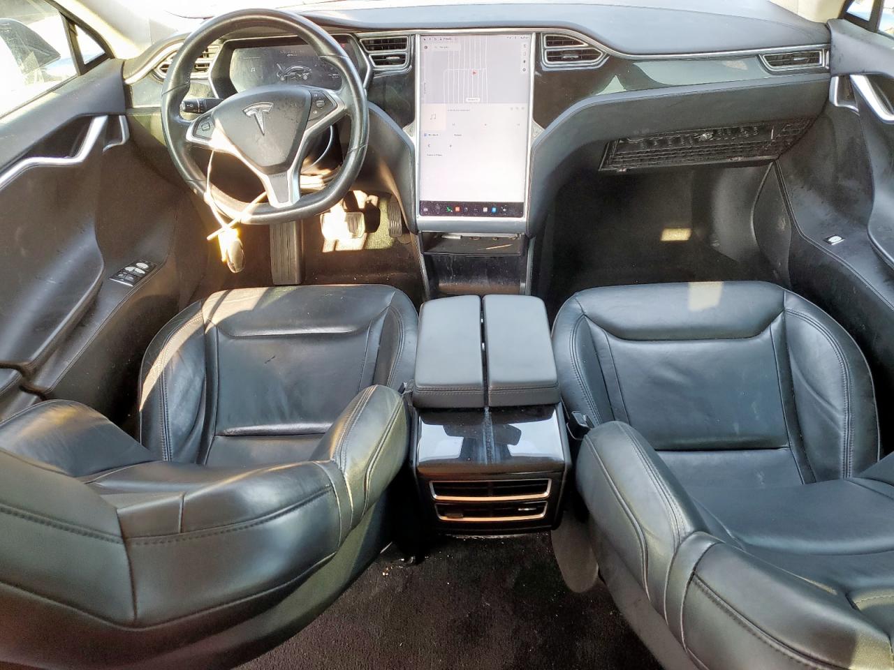 2015 Tesla Model S VIN: 5YJSA1E24FF114924 Lot: 85504955