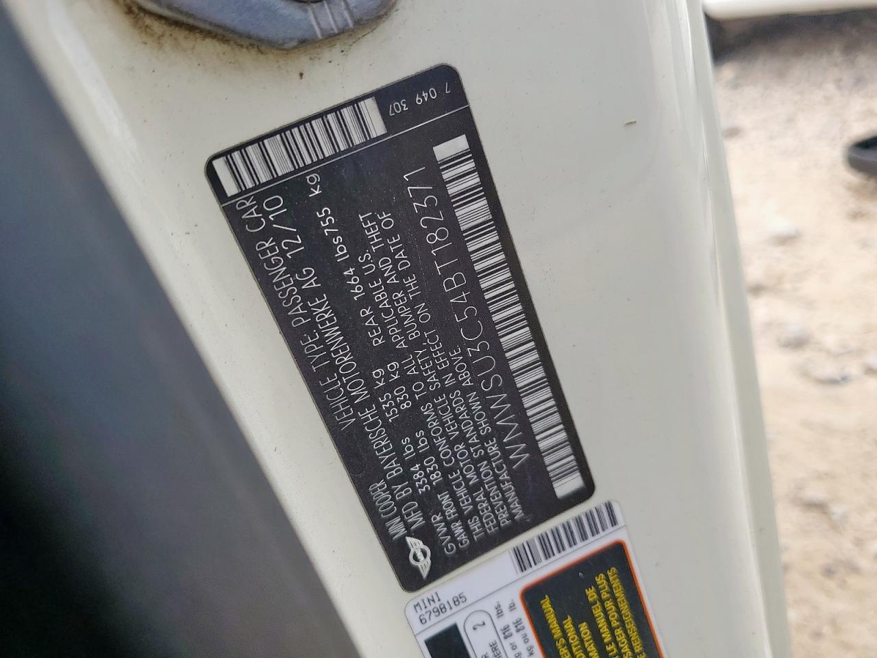 2011 Mini Cooper VIN: WMWSU3C54BT182371 Lot: 85573295