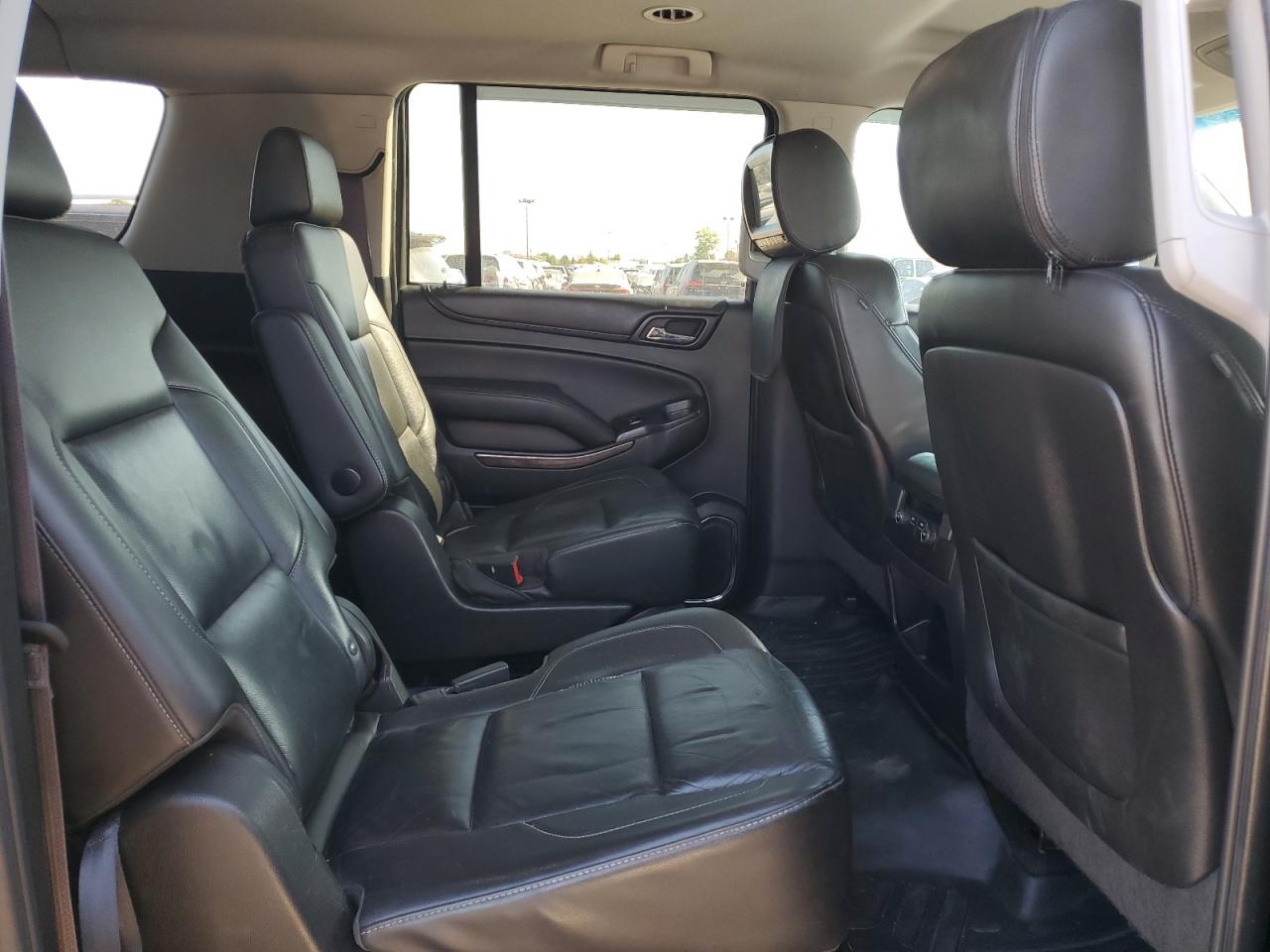 2015 Chevrolet Suburban K1500 Lt VIN: 1GNSKJKC1FR636633 Lot: 86623035