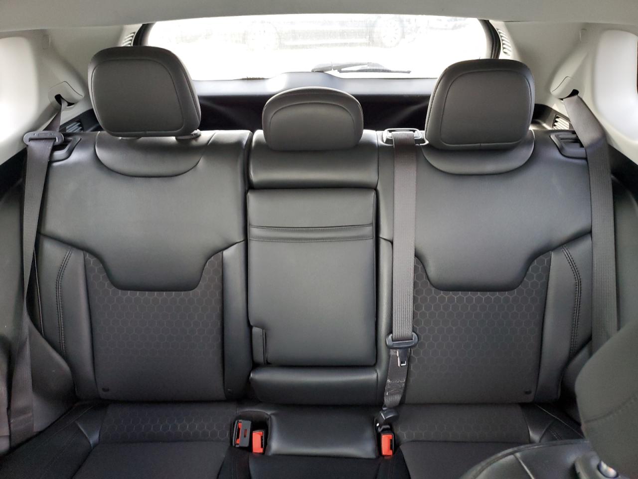 2019 Jeep Compass Latitude VIN: 3C4NJDBB1KT838875 Lot: 86250535