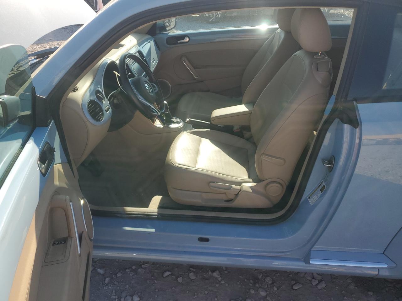 2015 Volkswagen Beetle 1.8T VIN: 3VWJ07AT0FM634806 Lot: 82519985