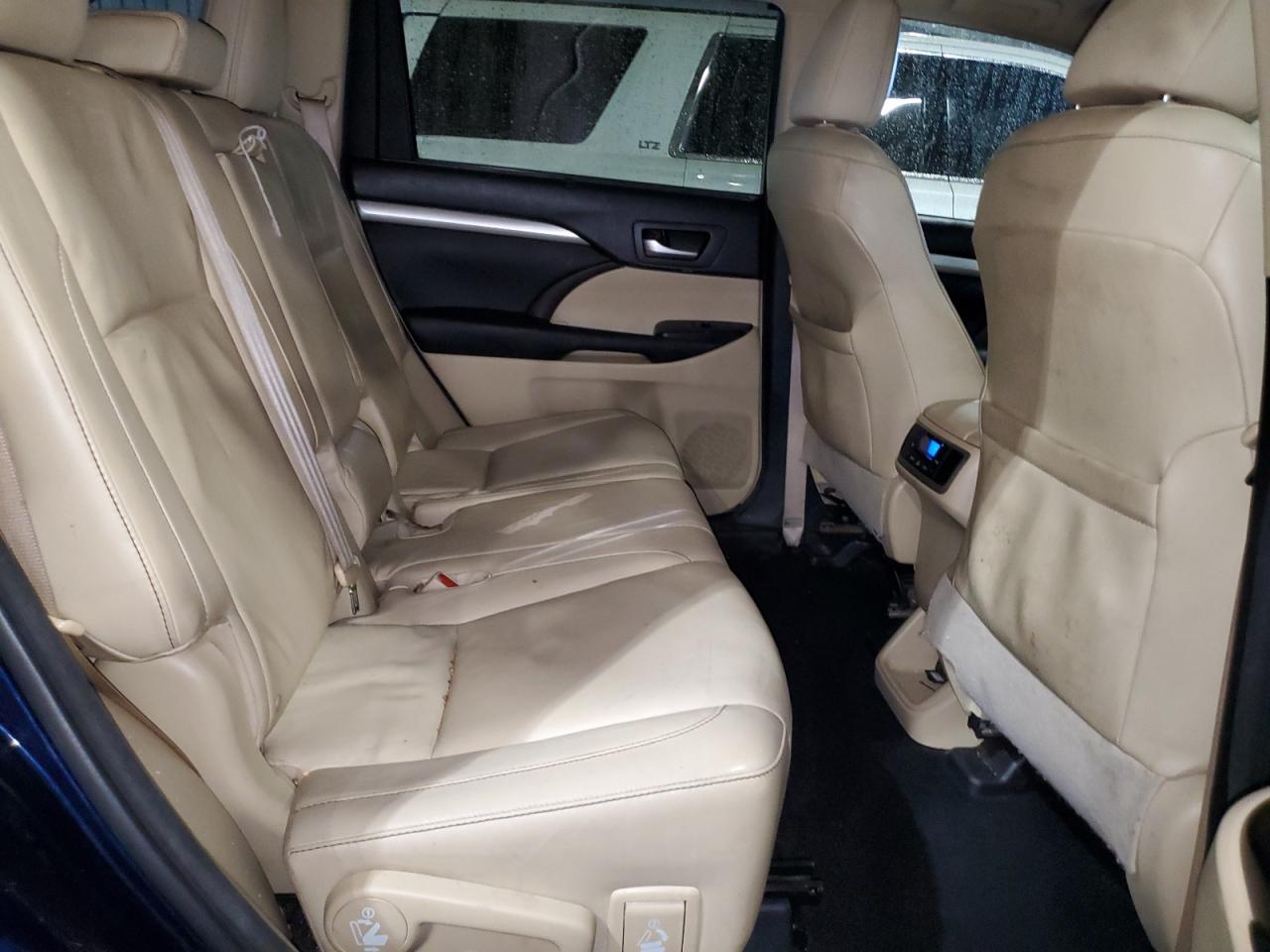 2016 Toyota Highlander Xle VIN: 5TDKKRFH3GS126719 Lot: 86842095