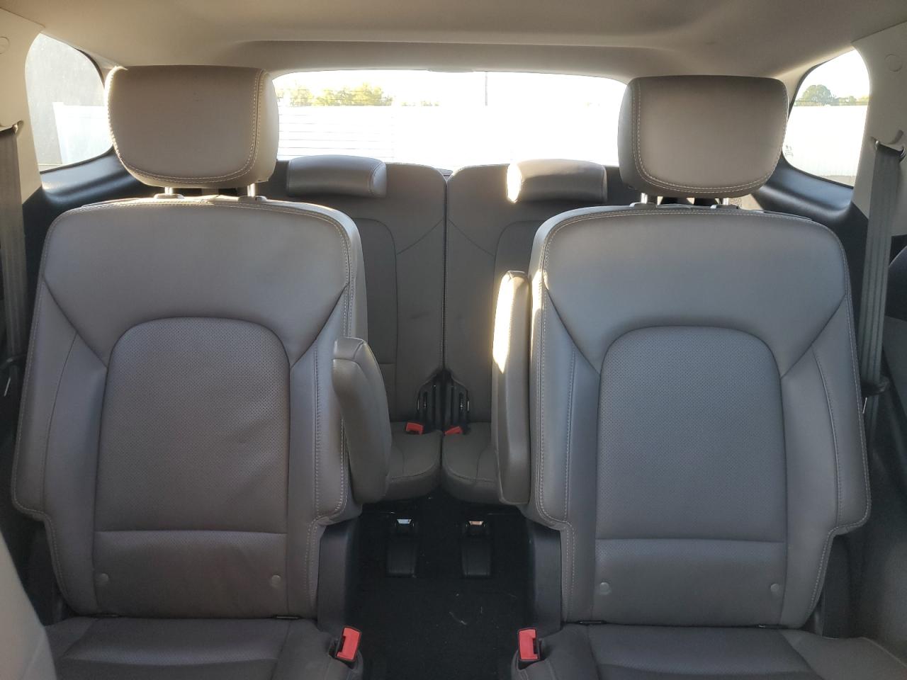 2017 Hyundai Santa Fe Se Ultimate VIN: KM8SRDHF2HU167118 Lot: 86066325