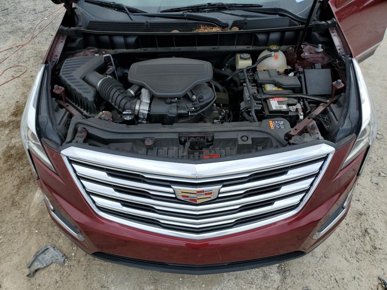 2017 Cadillac Xt5 Luxury VIN: 1GYKNBRS4HZ121562 Lot: 84585495