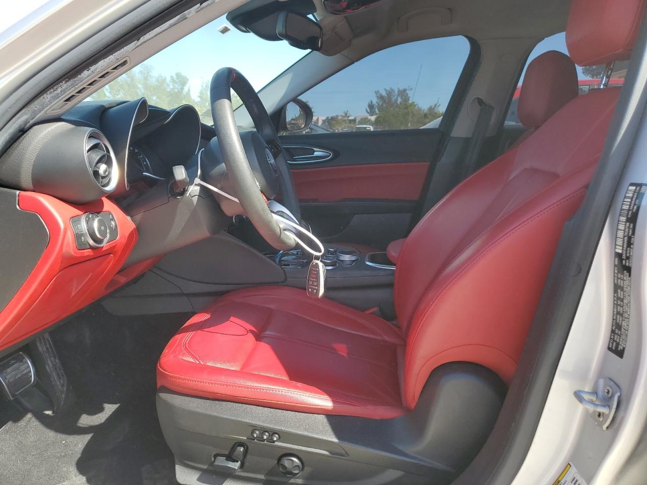 2020 Alfa Romeo Giulia VIN: ZARFAMAN8L7635798 Lot: 90653805