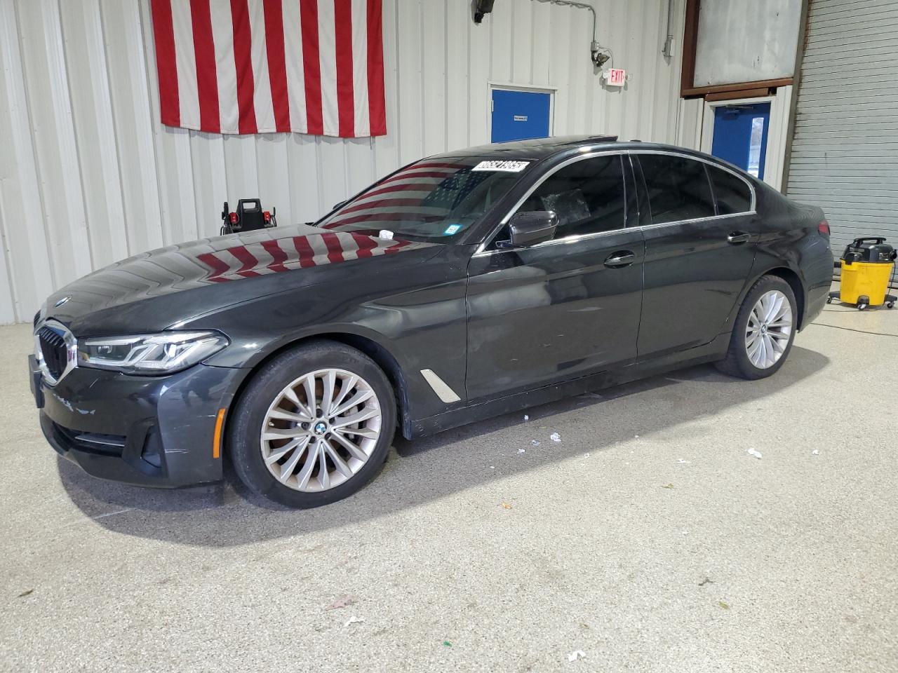 WBA13BJ08NWX74181 BMW 5 SERIES Photo 1