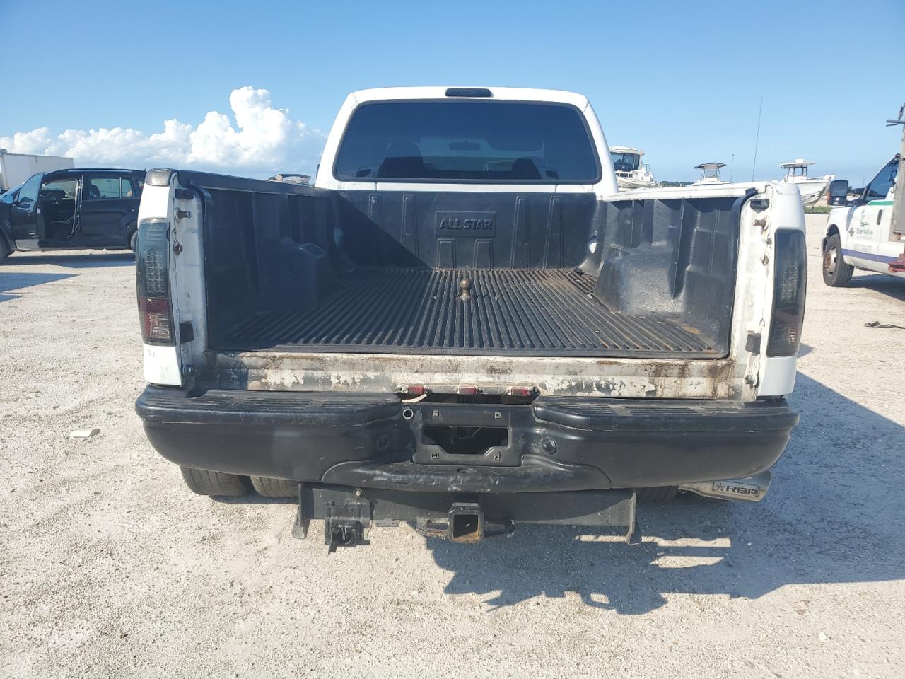 2001 Ford F350 Super Duty VIN: 1FTWW33F11EA86482 Lot: 86217635