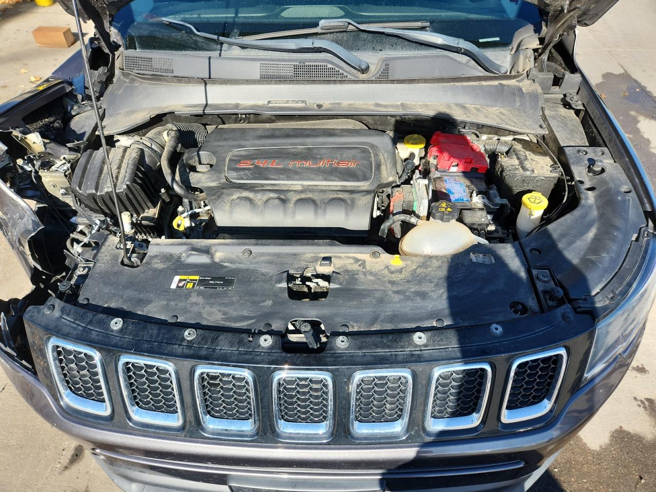 2020 Jeep Compass Latitude VIN: 3C4NJDBB1LT196952 Lot: 87025345