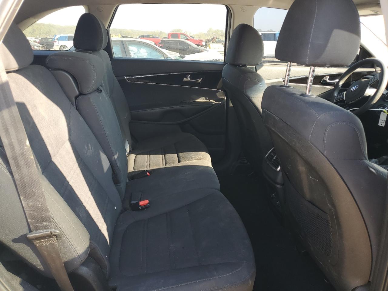 2019 Kia Sorento Lx VIN: 5XYPG4A51KG509863 Lot: 82001735