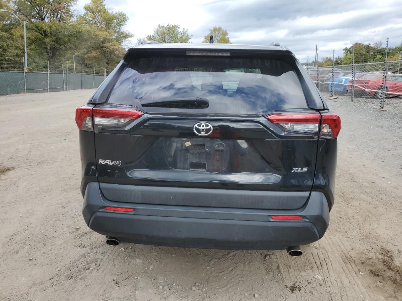 2019 Toyota Rav4 Xle VIN: JTMW1RFV8KD012181 Lot: 85334935