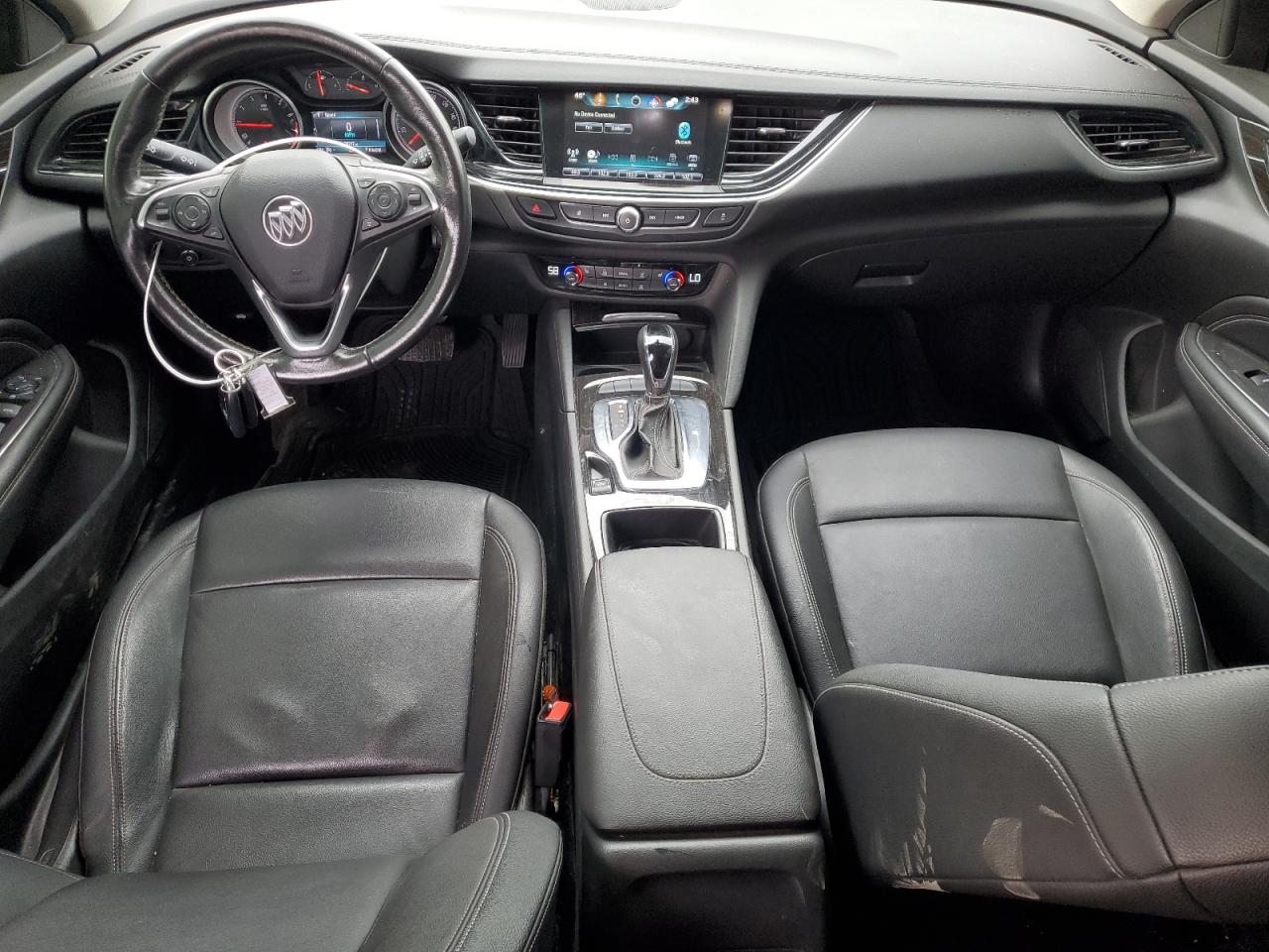 2018 Buick Regal Essence VIN: W04GP6SX5J1124780 Lot: 90852745