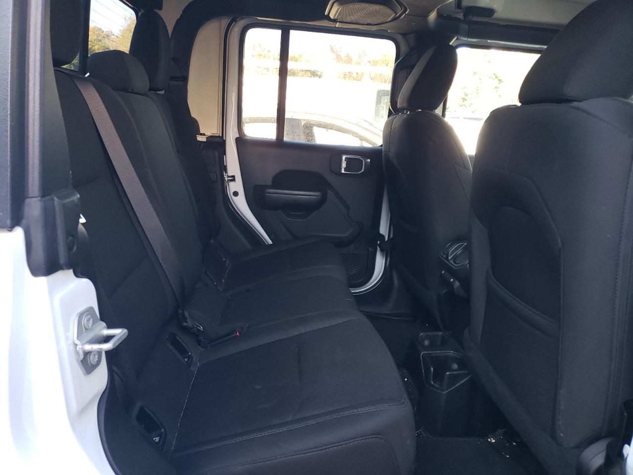 2020 Jeep Gladiator Sport VIN: 1C6HJTAG5LL123929 Lot: 90813375