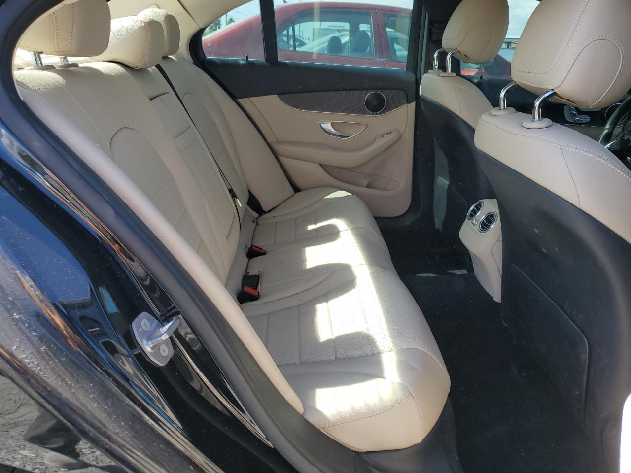 2016 Mercedes-Benz C 300 VIN: 55SWF4JB6GU169370 Lot: 90598365