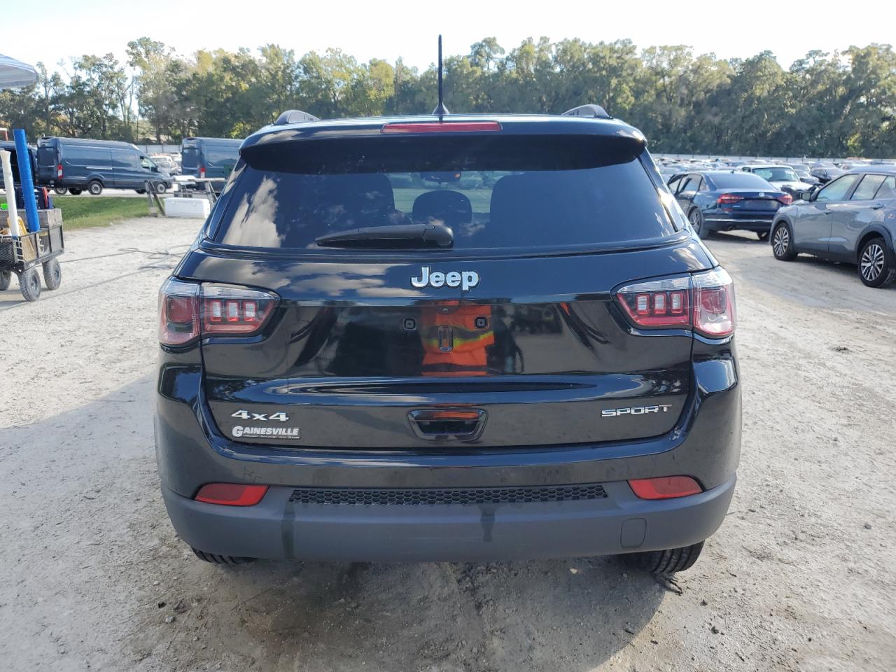 2018 Jeep Compass Sport VIN: 3C4NJDAB9JT127019 Lot: 86501045