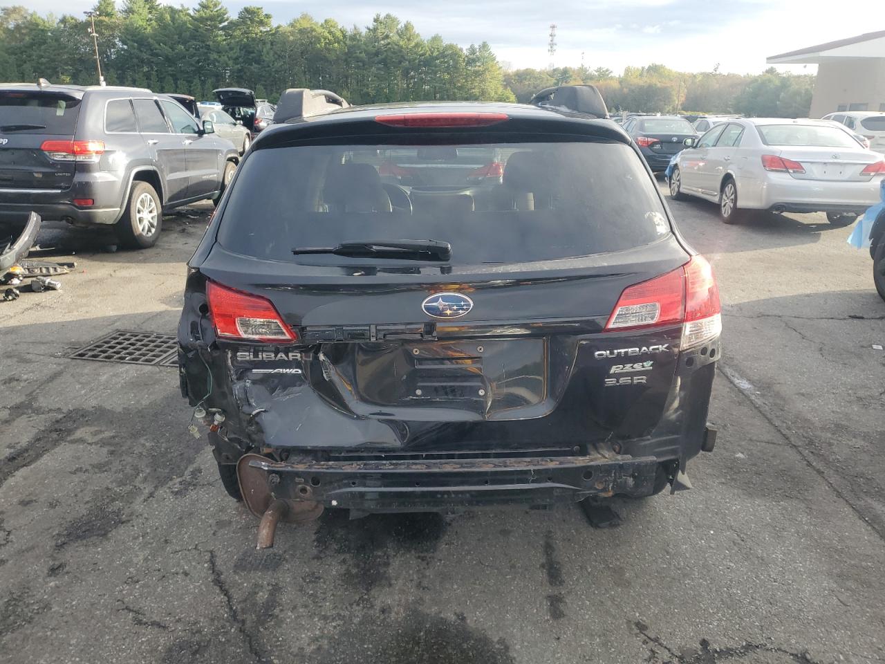 2011 Subaru Outback 2.5I Premium VIN: 4S4BRBCC6B3335311 Lot: 85824645