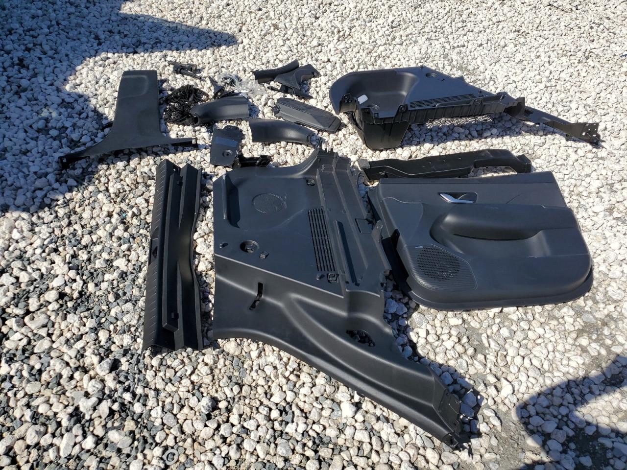 2024 Hyundai Kona Limited VIN: KM8HECA31RU149730 Lot: 90341925