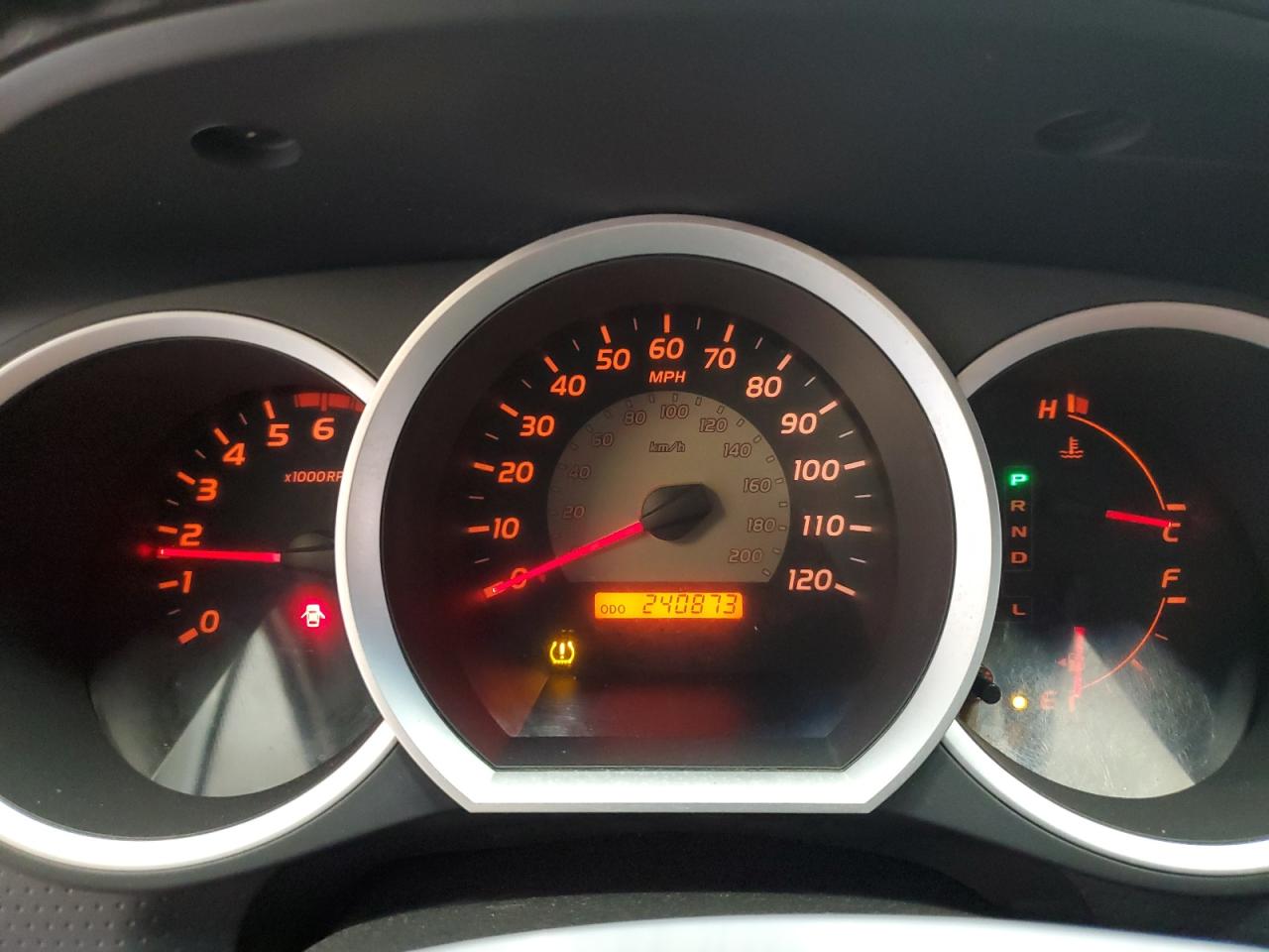 2010 Toyota Tacoma Access Cab VIN: 5TEUU4EN8AZ704725 Lot: 84904365