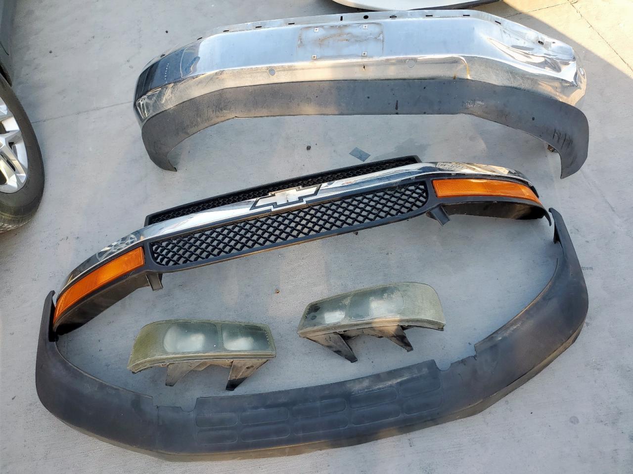 2004 Chevrolet Express G1500 VIN: 1GBFG15T541155274 Lot: 82241335