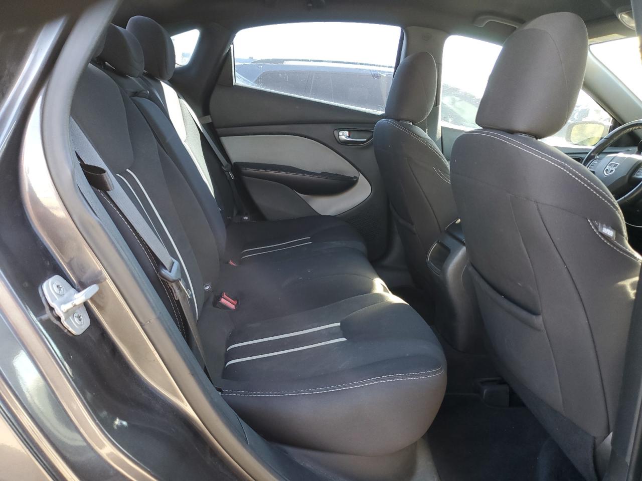 2014 Dodge Dart Sxt VIN: 1C3CDFBB4ED776011 Lot: 90470115