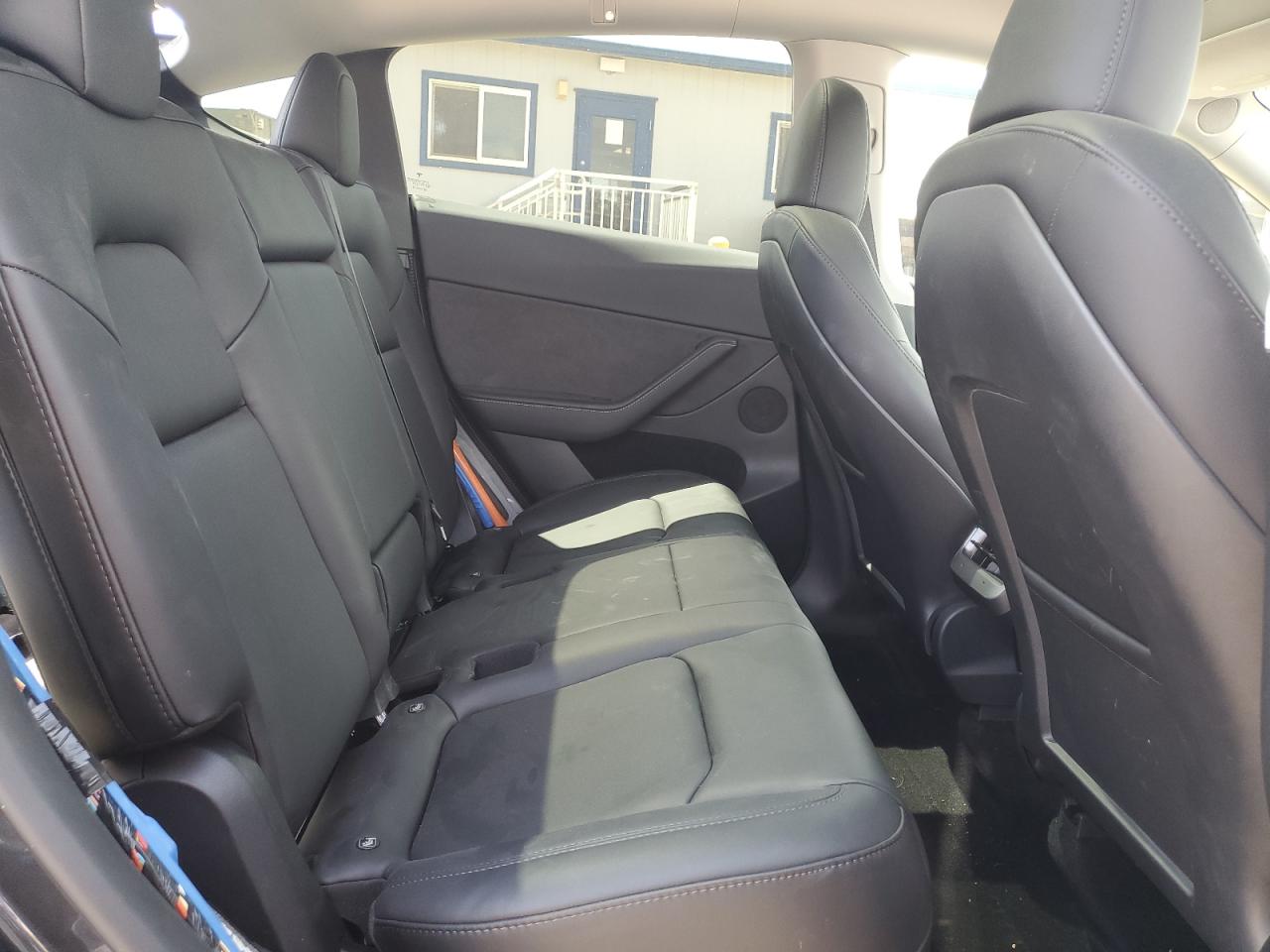 2024 Tesla Model Y VIN: 7SAYGDEE7RF989166 Lot: 85952205