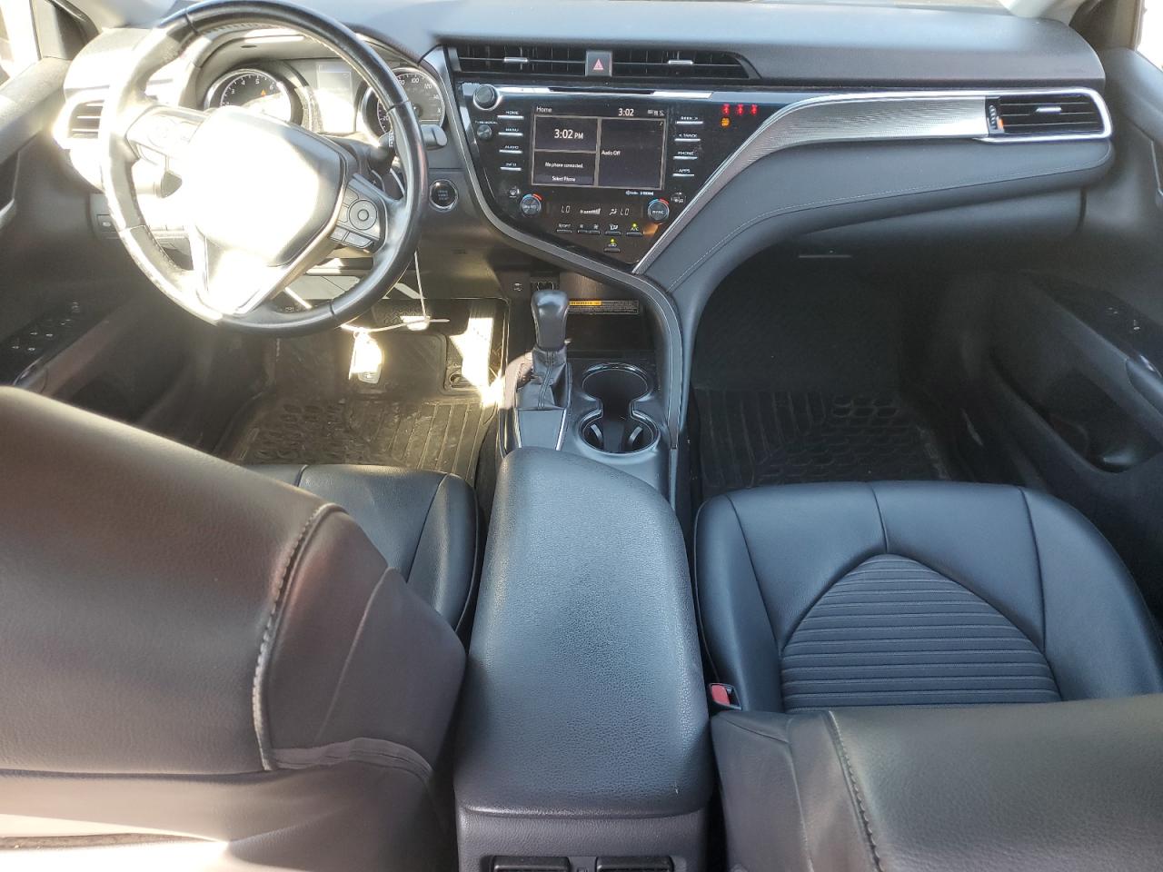 2018 Toyota Camry L VIN: 4T1B11HK2JU555605 Lot: 84904055