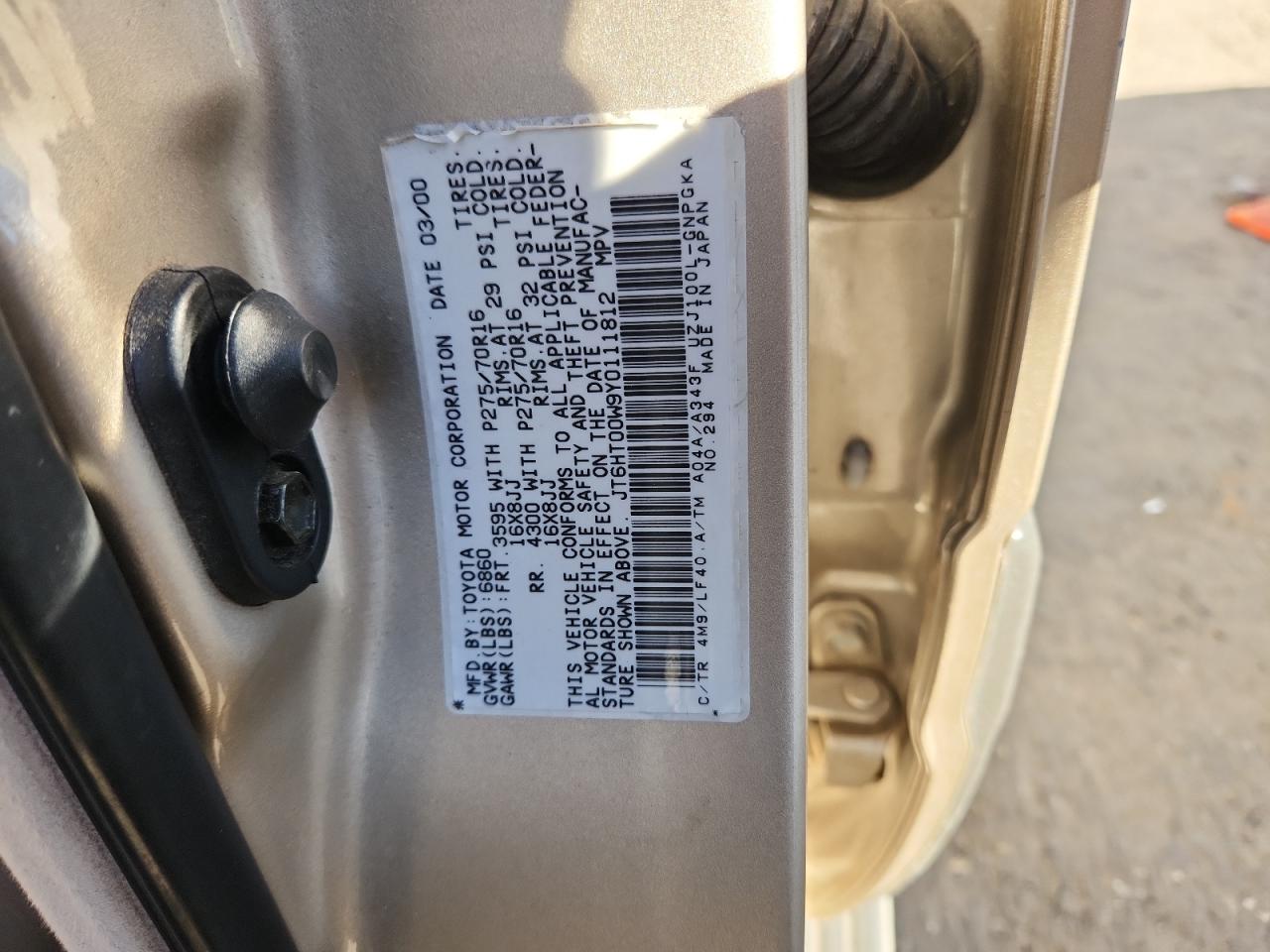 2000 Lexus Lx 470 VIN: JT6HT00W9Y0111812 Lot: 91009415