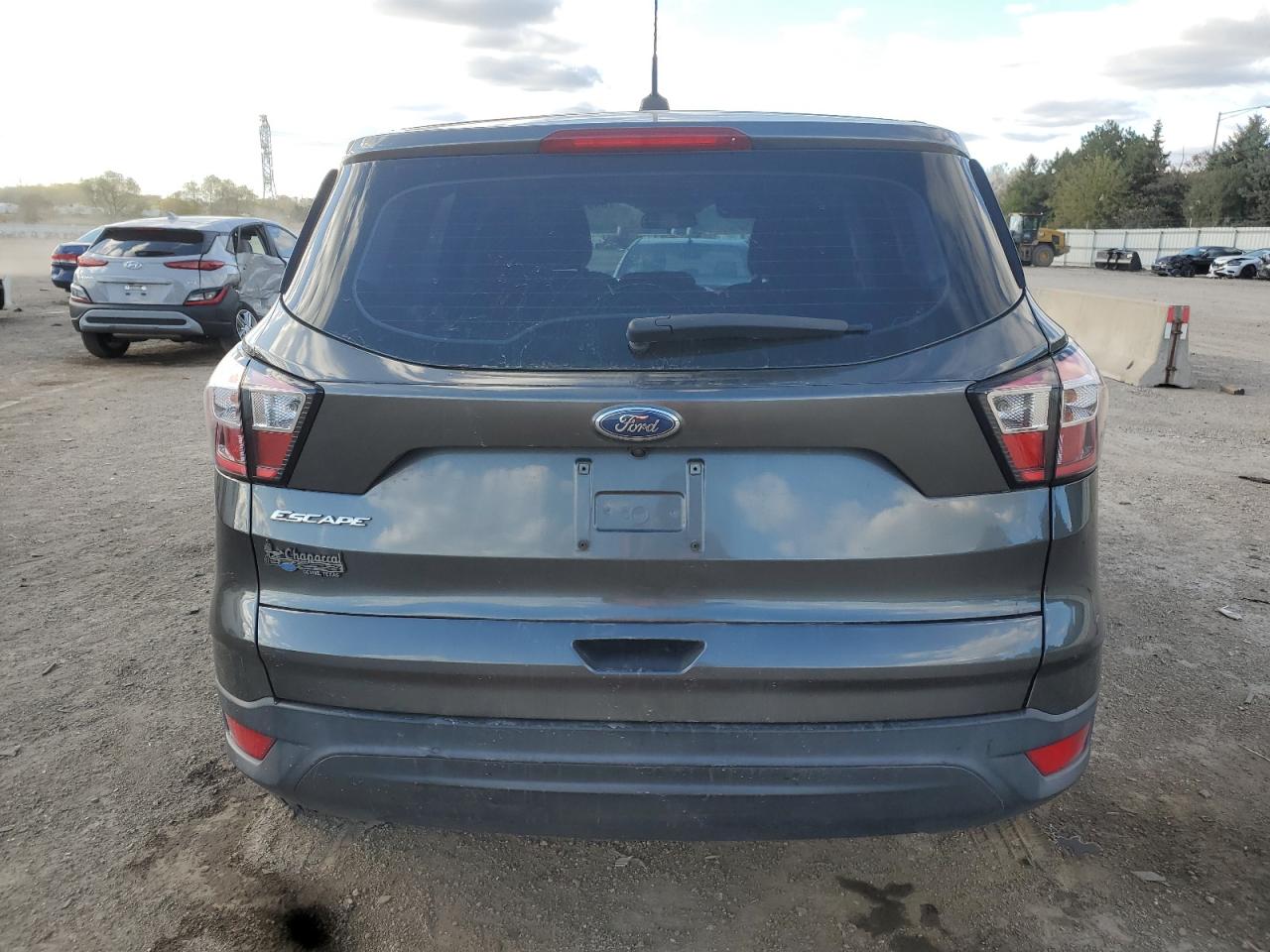 2018 Ford Escape S VIN: 1FMCU0F76JUB42610 Lot: 89895525