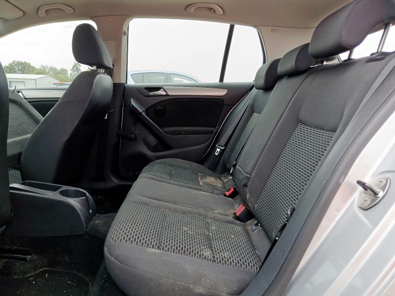 2011 VOLKSWAGEN GOLF S TSI S-A 