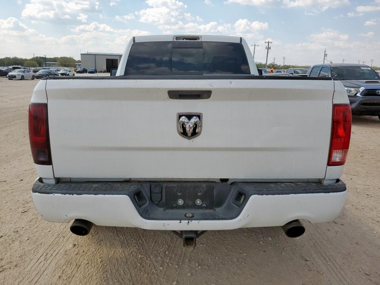 2014 Ram 1500 St VIN: 3C6JR6AT7EG256877 Lot: 84927005