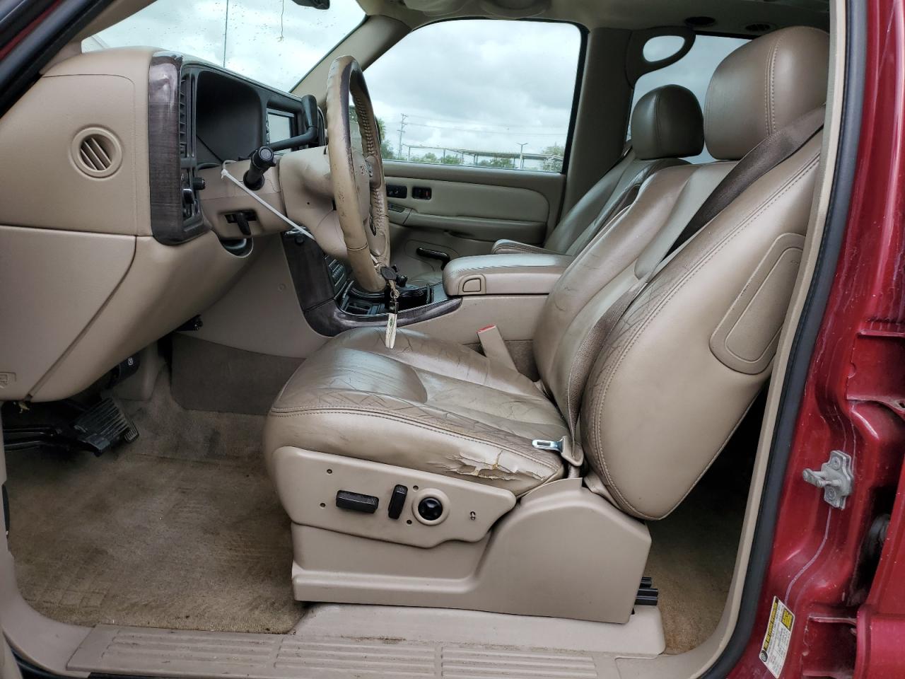 2005 GMC Yukon Denali VIN: 1GKEK63U25J138808 Lot: 82386525