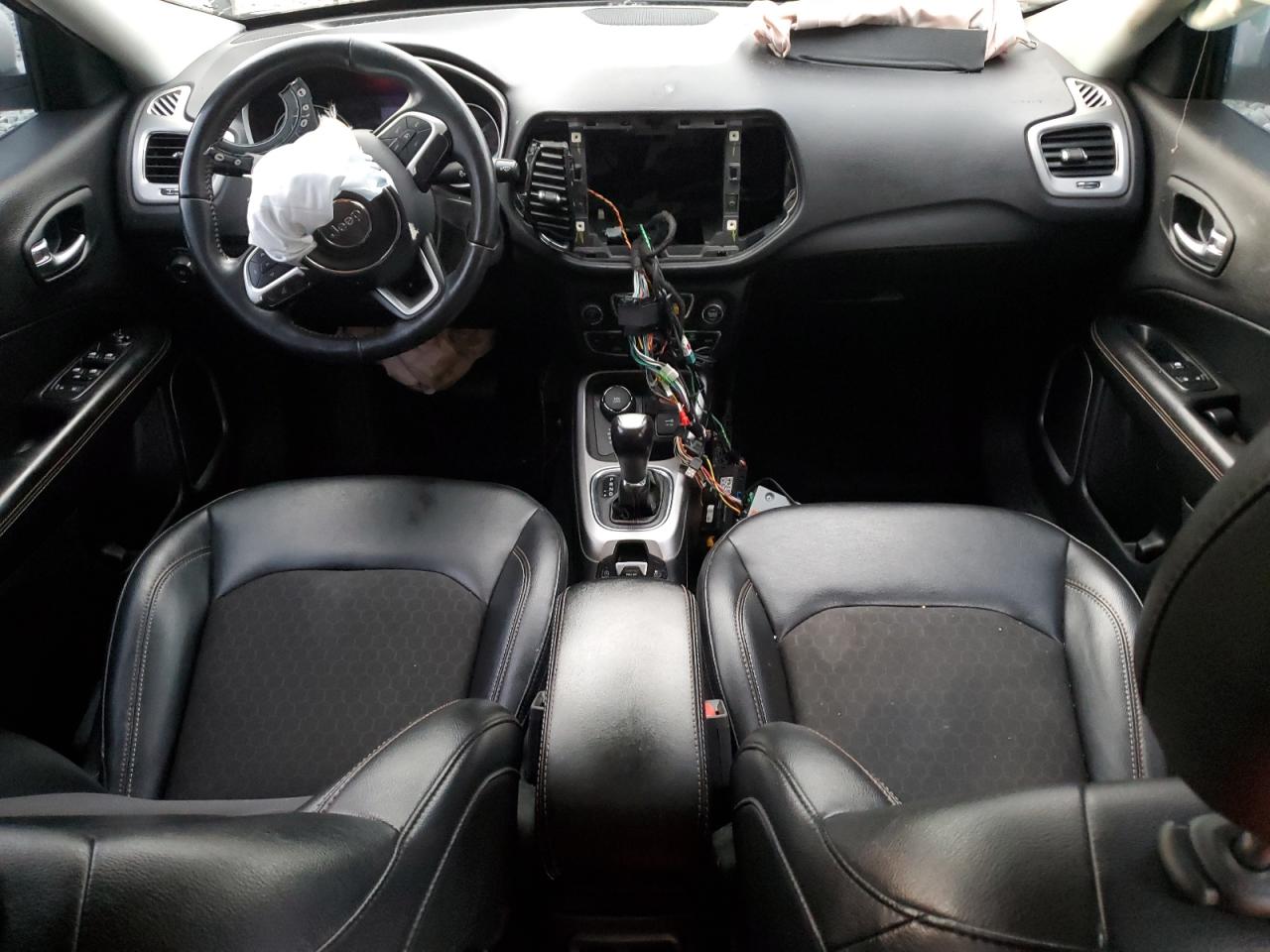 2019 Jeep Compass Latitude VIN: 3C4NJDBBXKT734434 Lot: 84751825