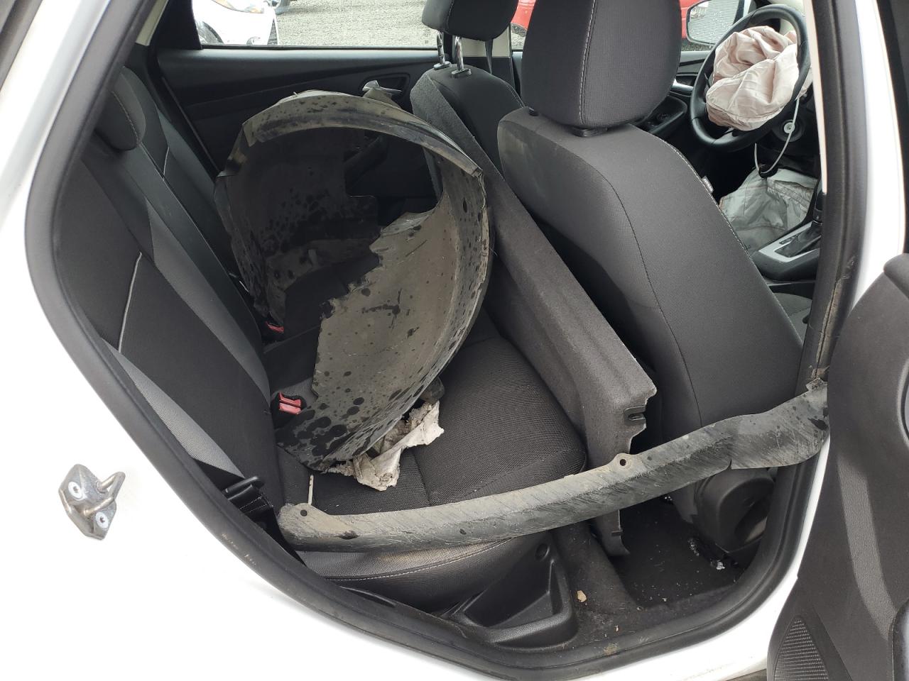 2014 Ford Focus Se VIN: 1FADP3K28EL391973 Lot: 85950345