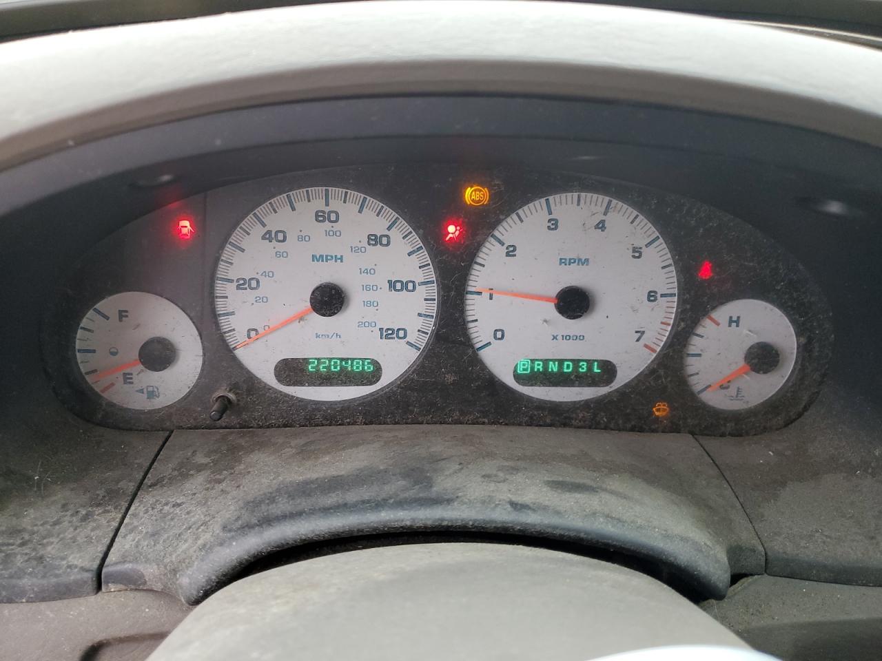 2001 Dodge Grand Caravan Sport VIN: 1B8GP443X1B261823 Lot: 82759685