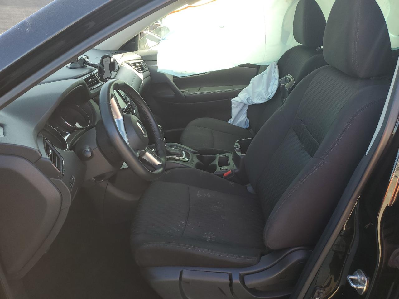 2020 Nissan Rogue S VIN: 5N1AT2MT7LC718140 Lot: 82449855