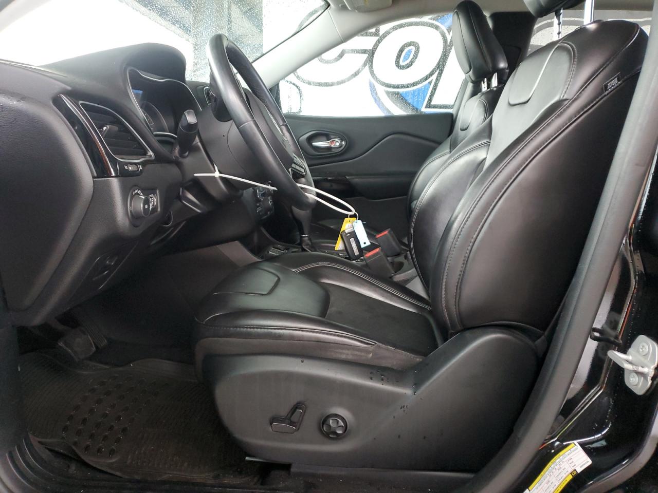 2019 Jeep Cherokee Latitude Plus VIN: 1C4PJLLB1KD396235 Lot: 85187505