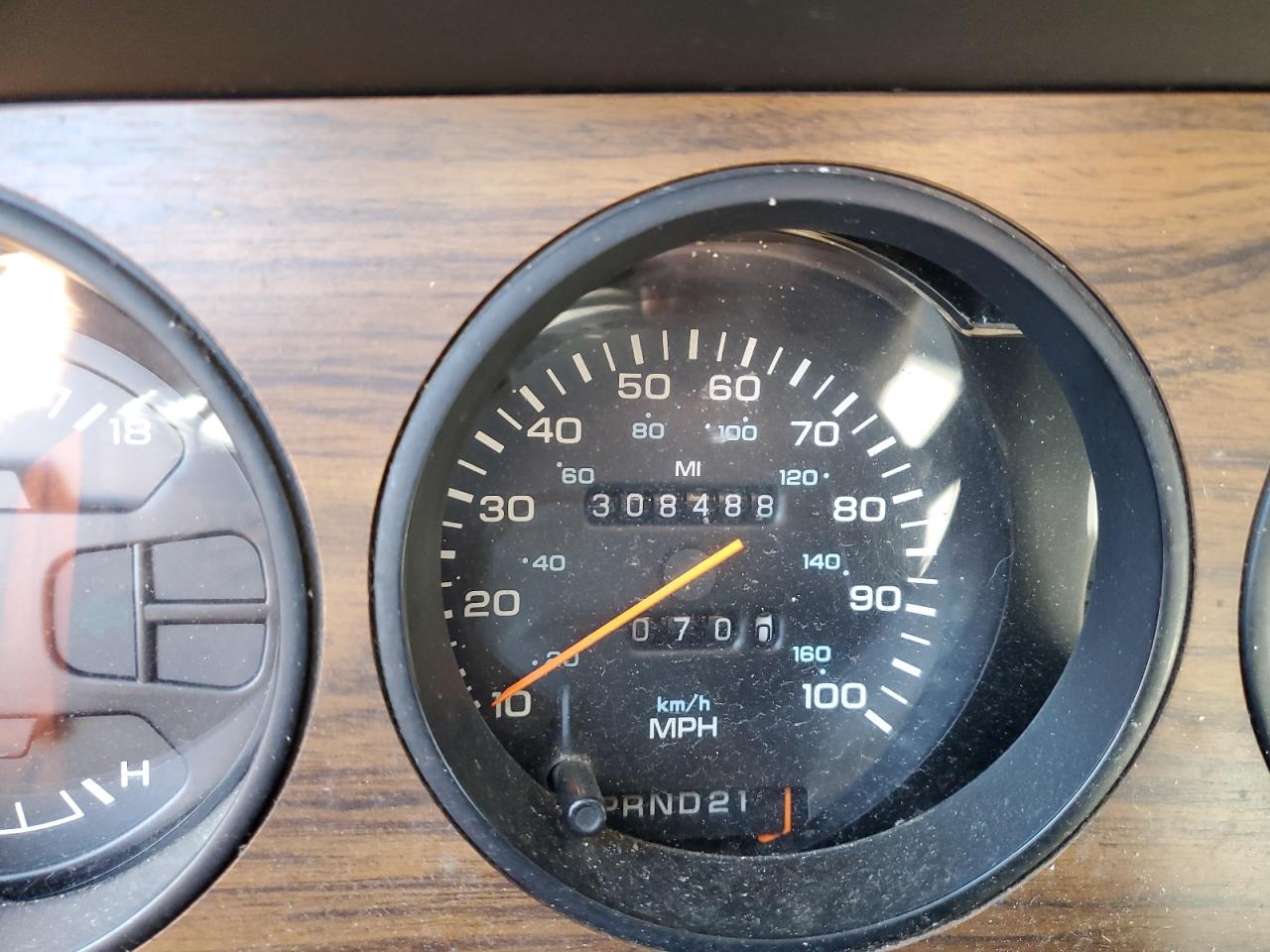 1992 Dodge W-Series W200 VIN: 3B7KM23C9NM538392 Lot: 81023365