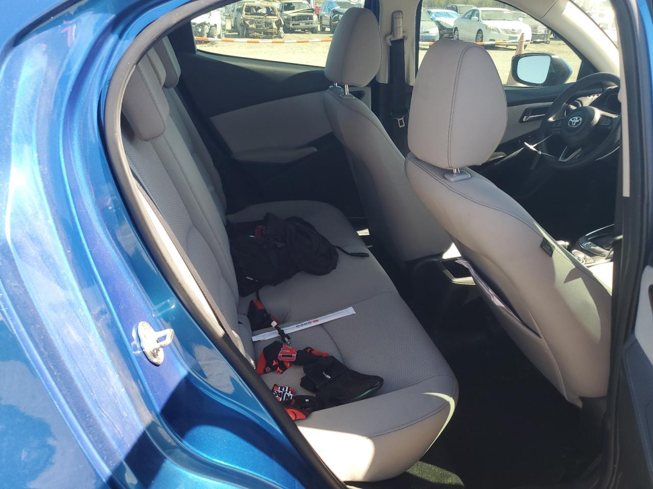 2019 Toyota Yaris L VIN: 508704 Lot: 85345895