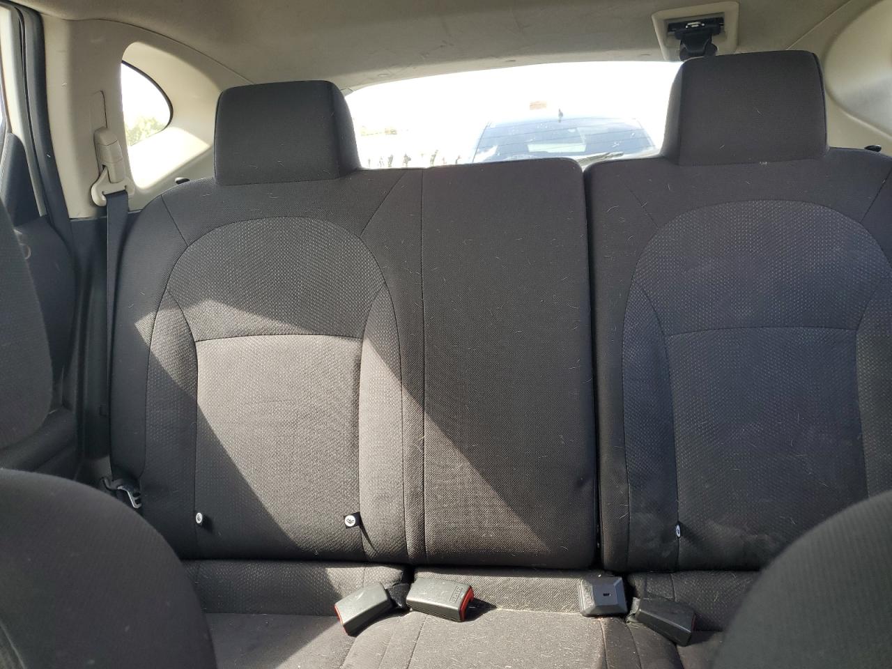 2015 Nissan Rogue Select S VIN: JN8AS5MT1FW668318 Lot: 81984055