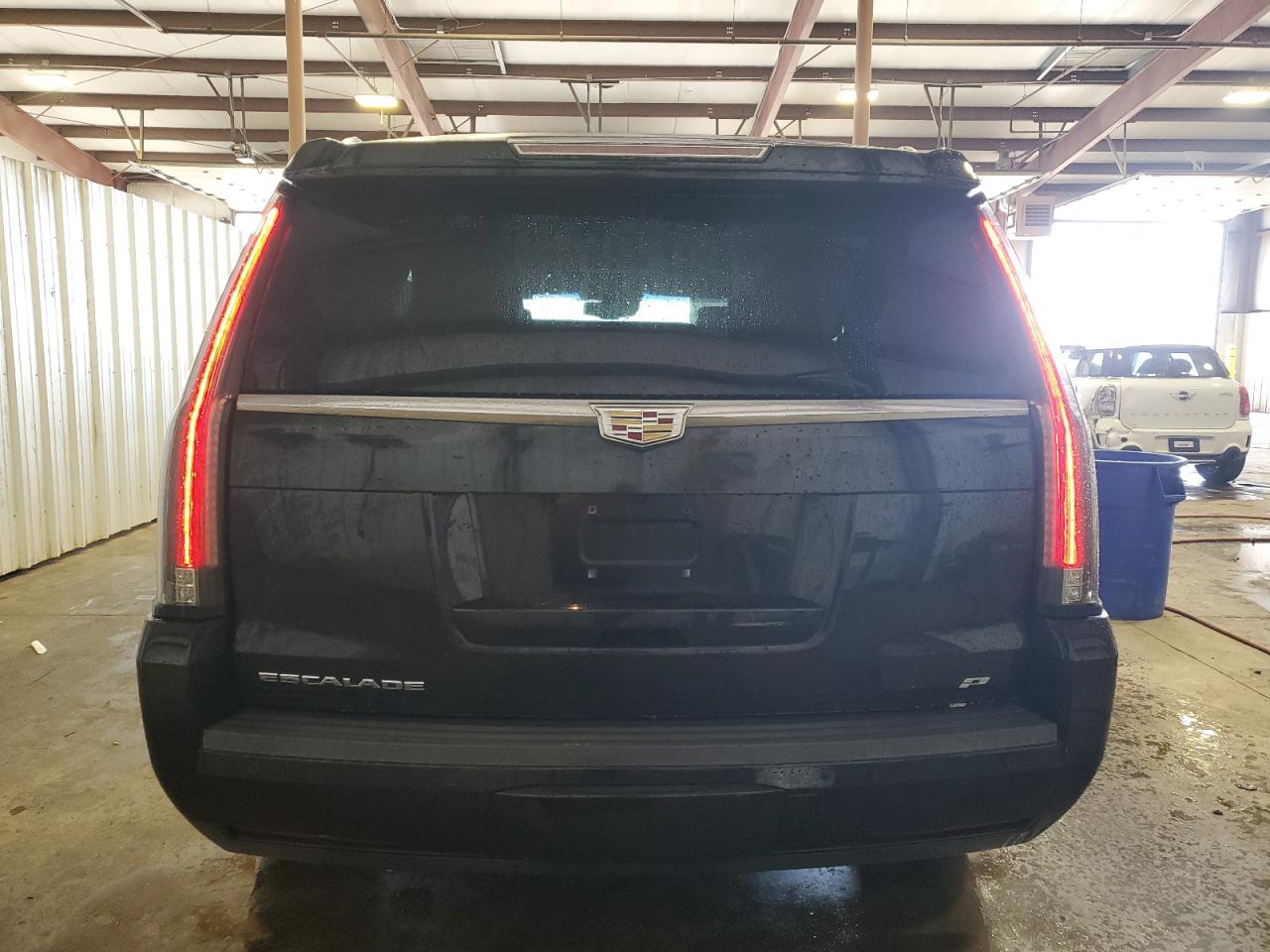 2015 Cadillac Escalade Platinum VIN: 1GYS4PKJ3FR592486 Lot: 90032345